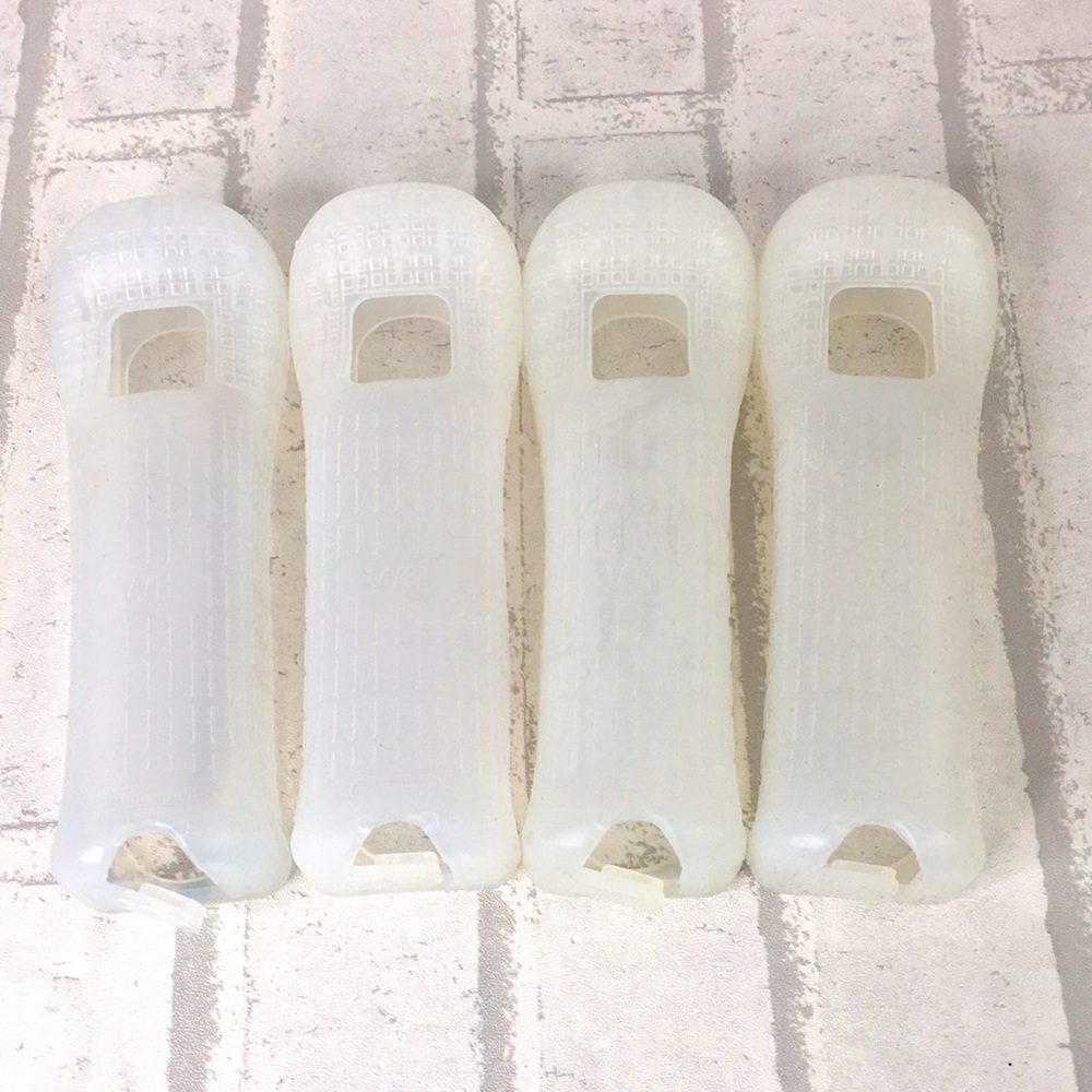 Nintendo Wii Controller Covers Silicone Clear (Lot of 4) *C1